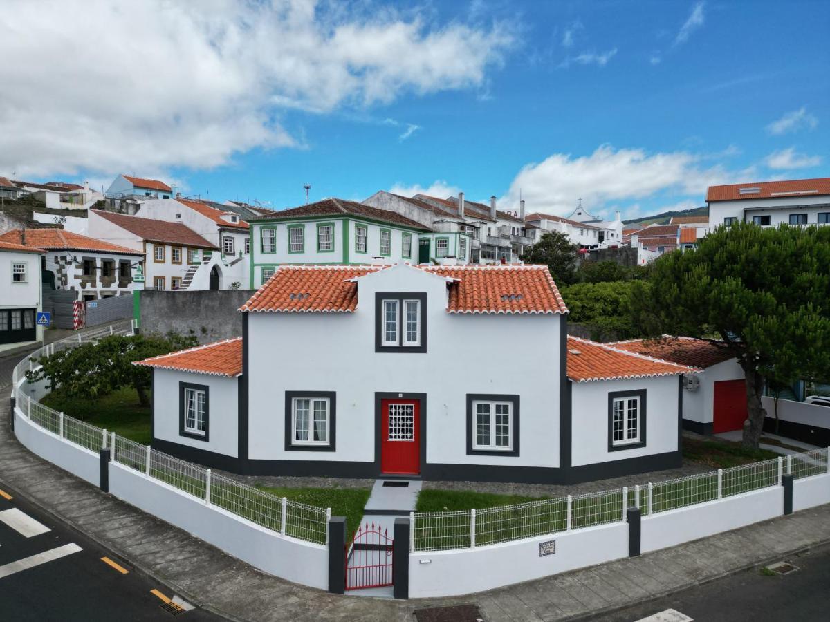 Angra Charming Suites By Seewest Angra do Heroísmo Exteriör bild