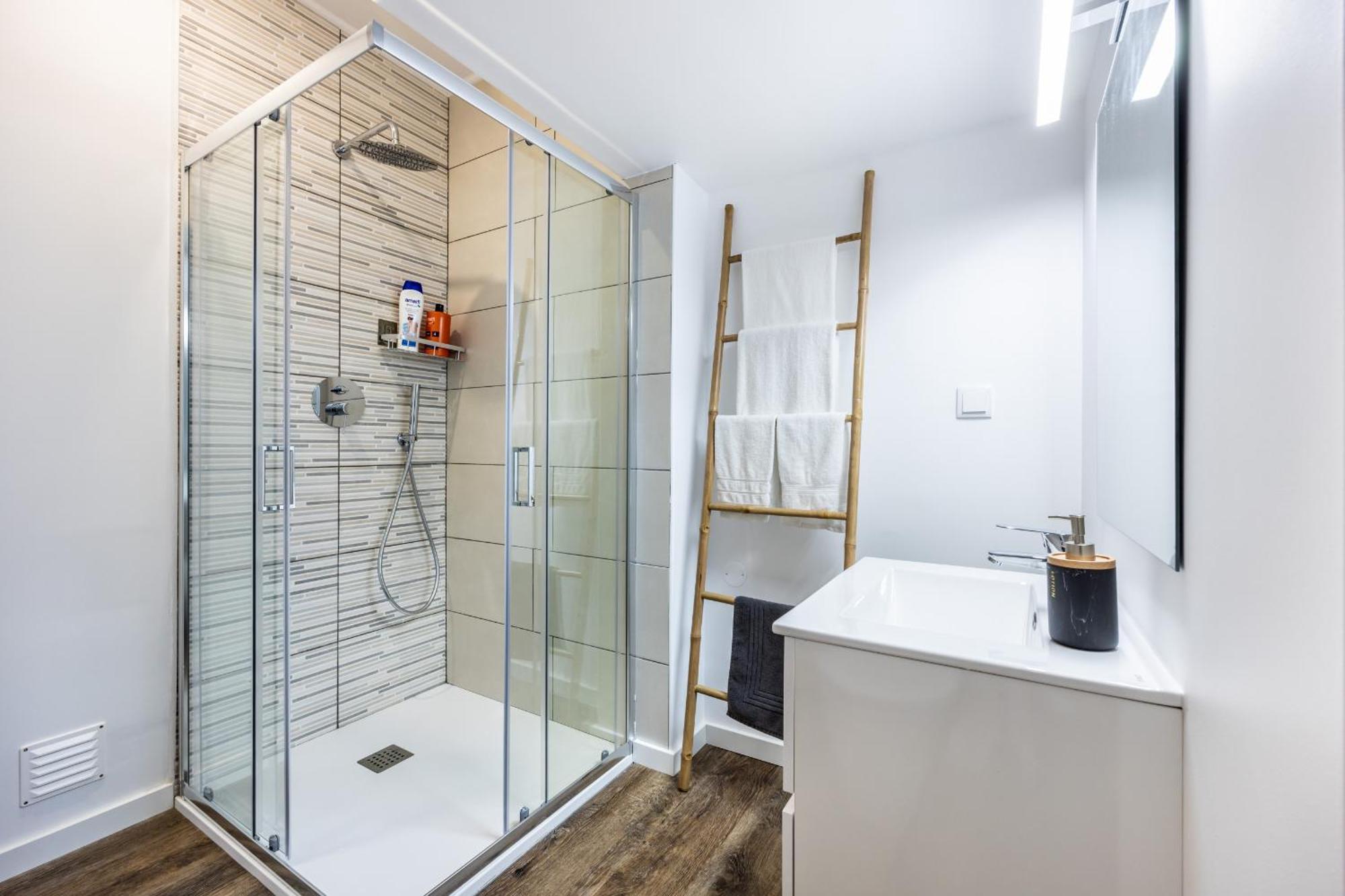 Angra Charming Suites By Seewest Angra do Heroísmo Exteriör bild