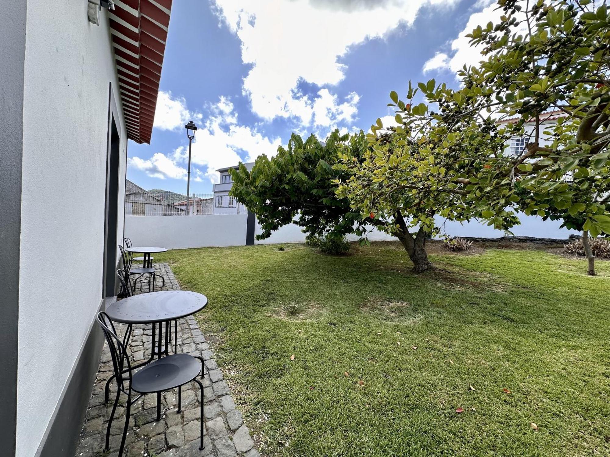 Angra Charming Suites By Seewest Angra do Heroísmo Exteriör bild