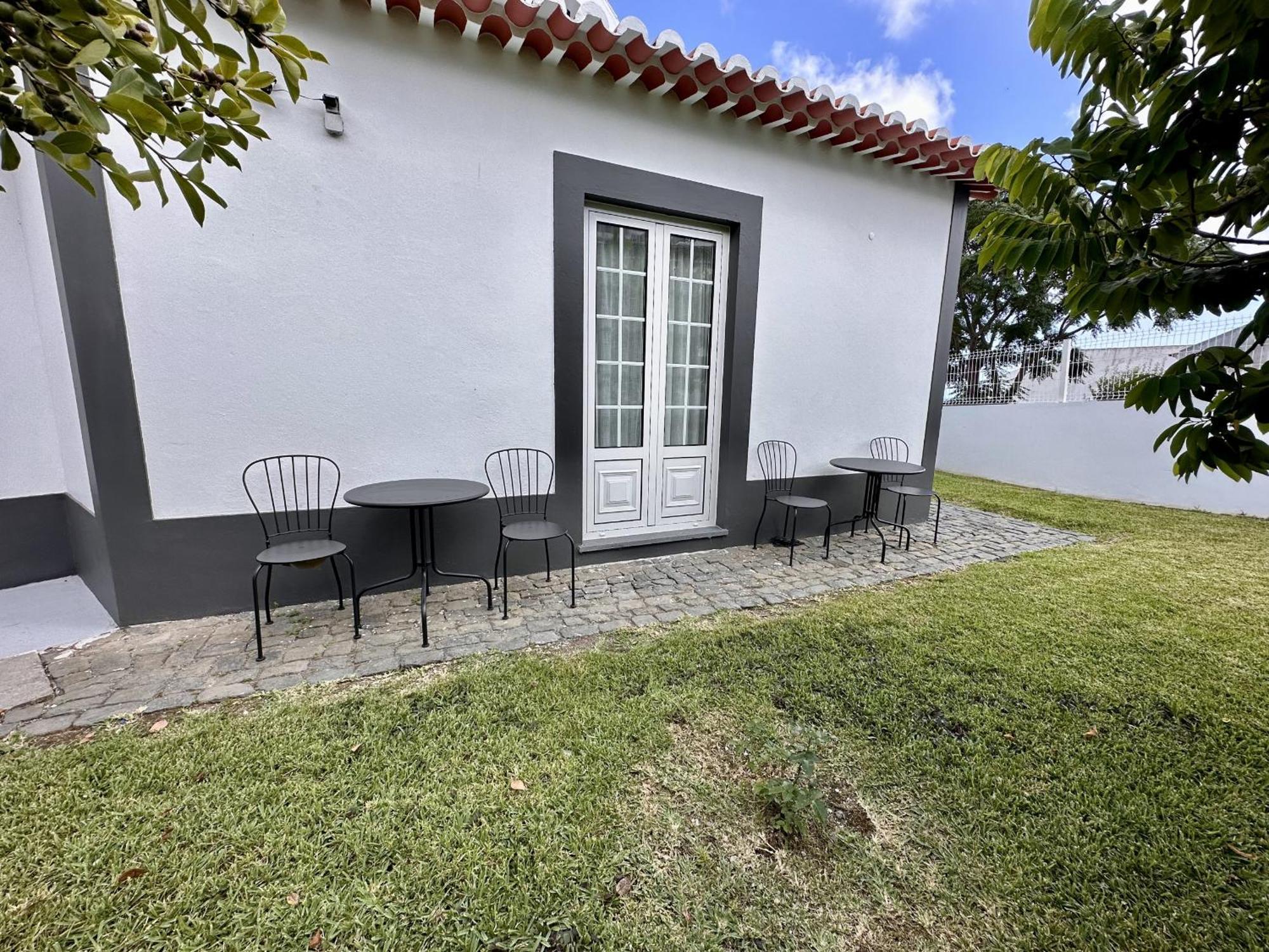 Angra Charming Suites By Seewest Angra do Heroísmo Exteriör bild