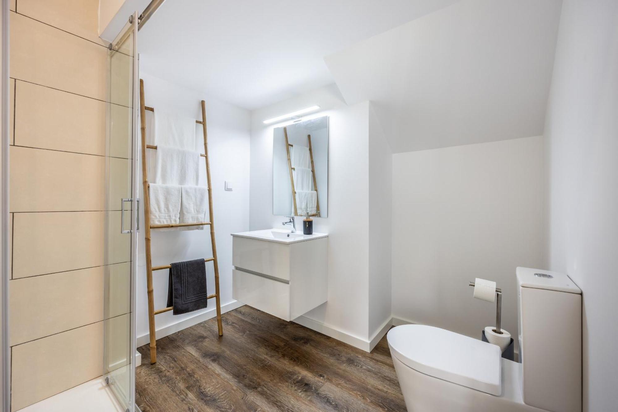 Angra Charming Suites By Seewest Angra do Heroísmo Exteriör bild